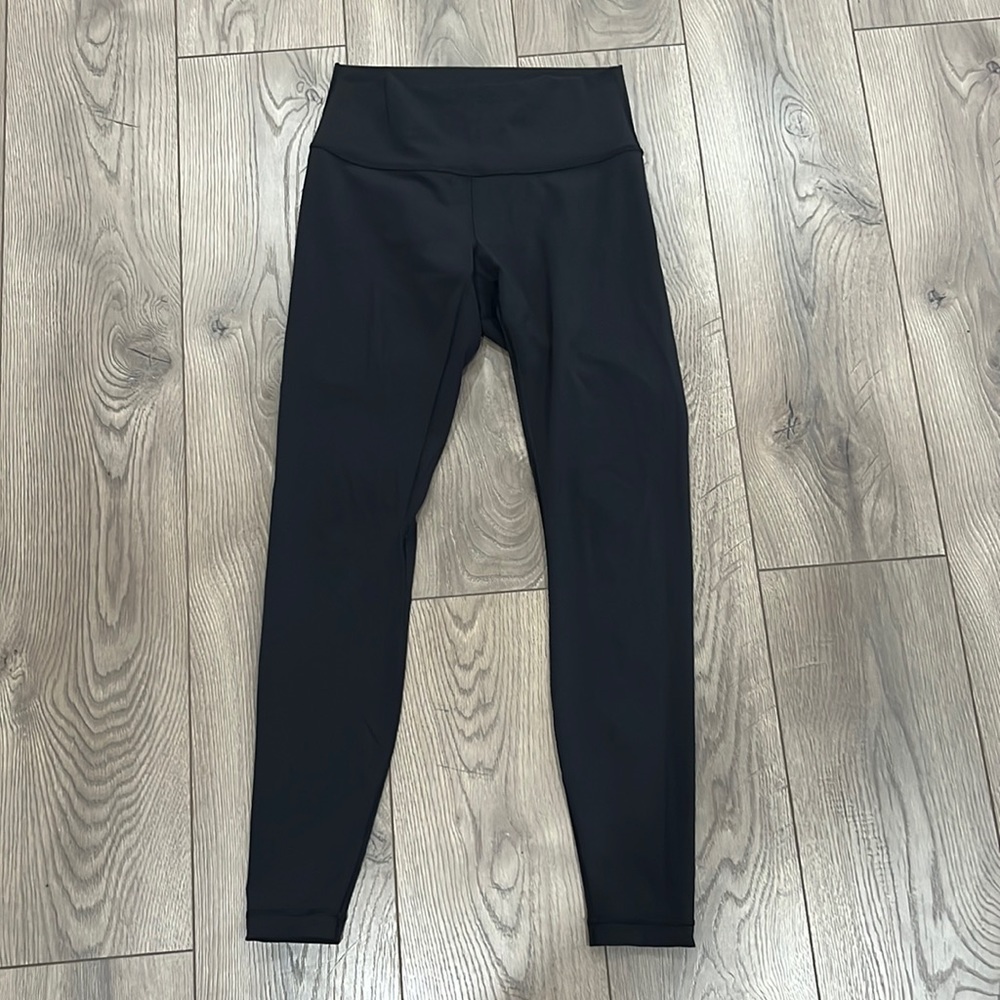Lululemon size 8